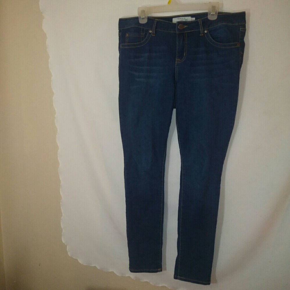 Torrid Premium siz 14 dark wash skinny jeans NWOT